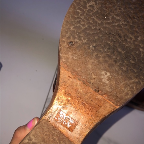 Italian Women’s wedge heel - Picture 4 of 5